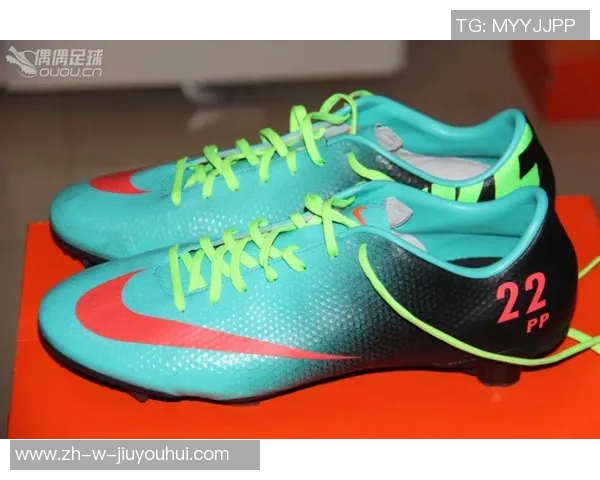 顶级守门员足球鞋推荐助你提升球场表现与技术优势